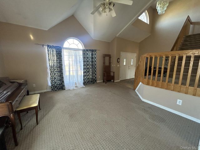 2 Daylilly Court, Middle Island, NY 11953