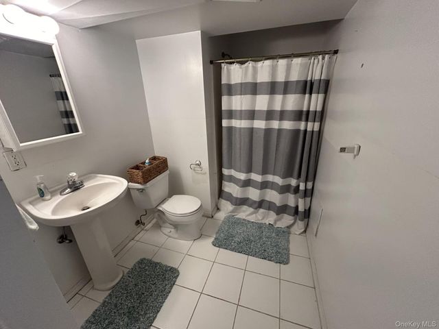 2 Daylilly Court, Middle Island, NY 11953