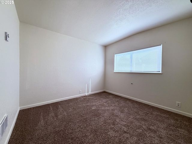 63757 HARRIET Rd, Coos Bay, OR 97420