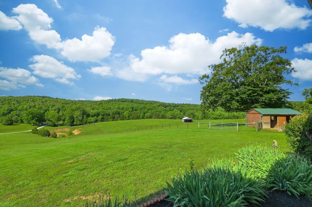 1732 Cedar Creek Road, Vanleer, TN 37181