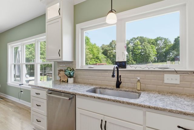 1732 Cedar Creek Road, Vanleer, TN 37181