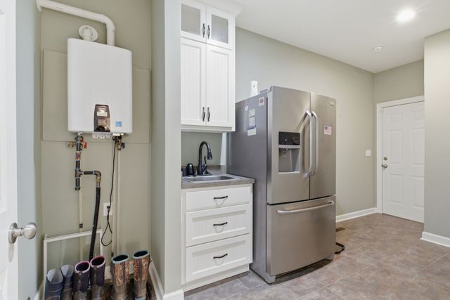 1732 Cedar Creek Road, Vanleer, TN 37181