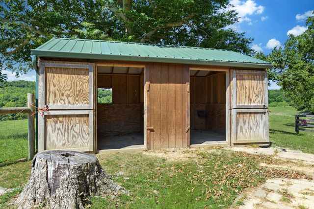 1732 Cedar Creek Road, Vanleer, TN 37181