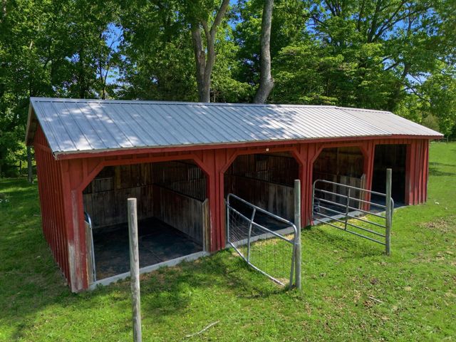 1732 Cedar Creek Road, Vanleer, TN 37181