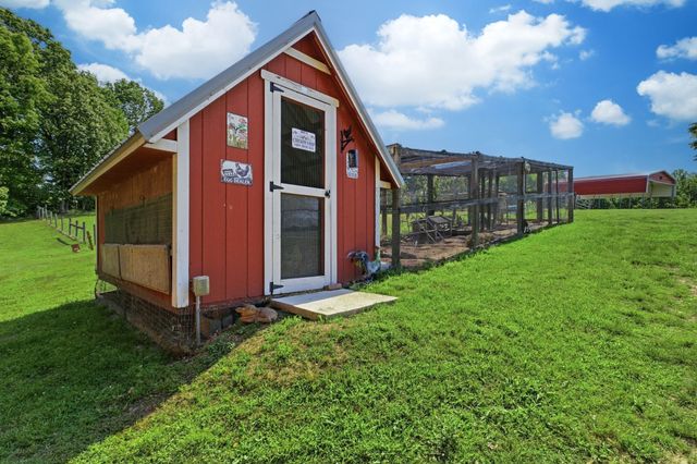 1732 Cedar Creek Road, Vanleer, TN 37181