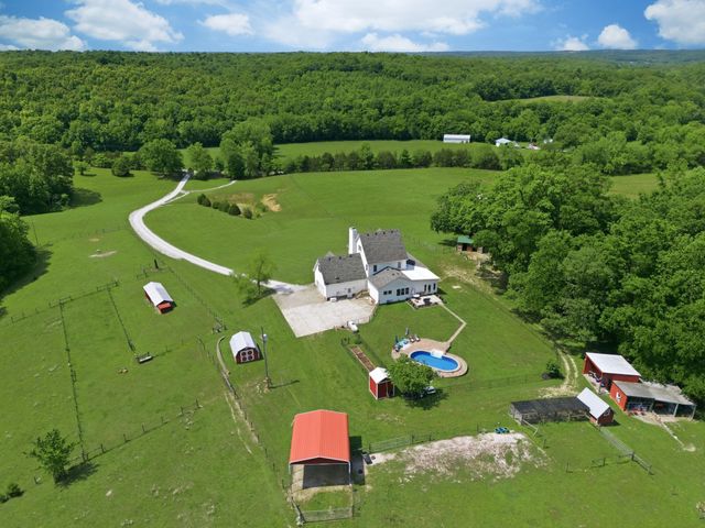 1732 Cedar Creek Road, Vanleer, TN 37181