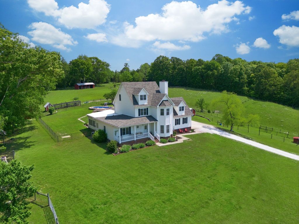 1732 Cedar Creek Road, Vanleer, TN 37181