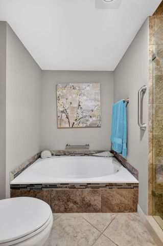 41 Stratford Lane W B, Boynton Beach, FL 33436