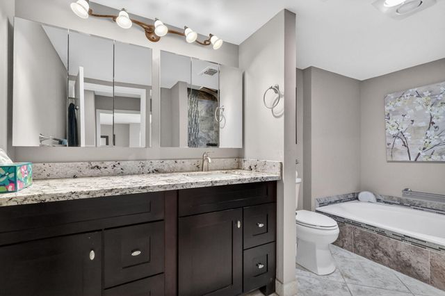 41 Stratford Lane W B, Boynton Beach, FL 33436