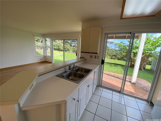 98-1961 Kaahumanu Street 40, Aiea, HI 96701