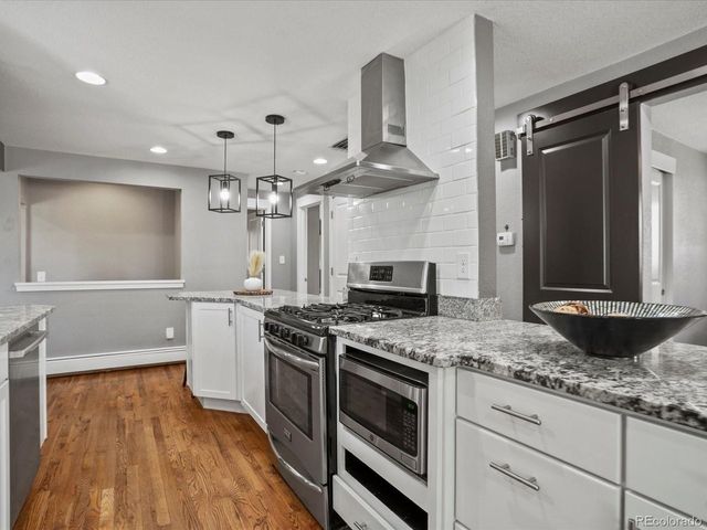 6943 Oak Way, Arvada, CO 80004