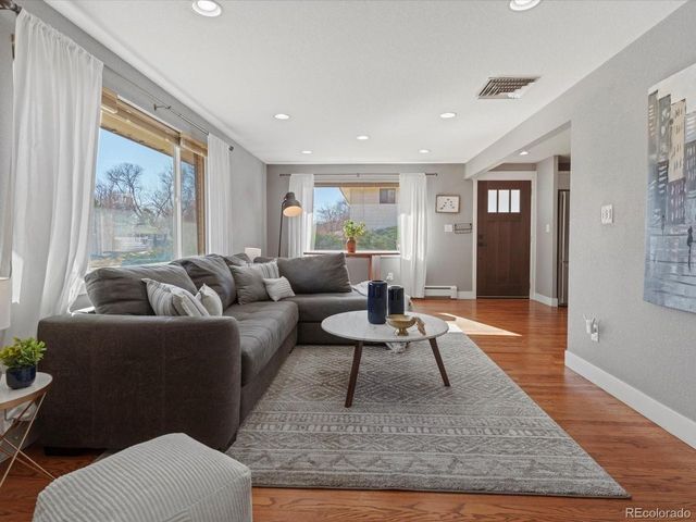 6943 Oak Way, Arvada, CO 80004