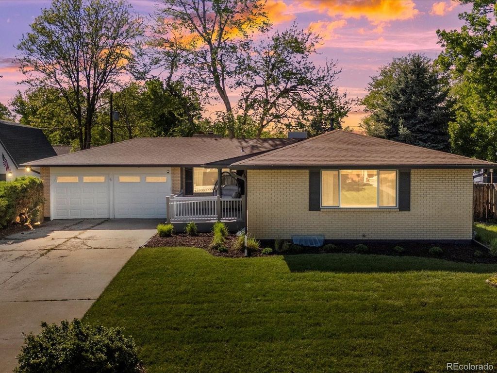 6943 Oak Way, Arvada, CO 80004