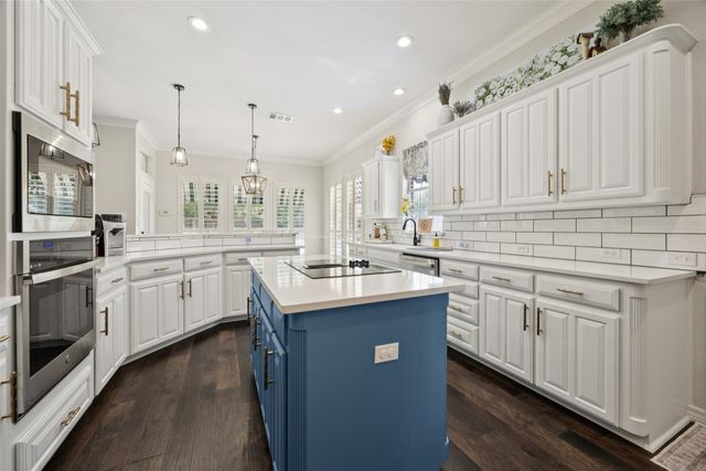 7904 Vista Ridge Drive S, Fort Worth, TX 76132