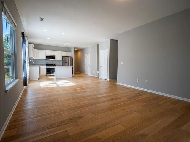 7712 NW 124 Street, Kansas City, MO 64163