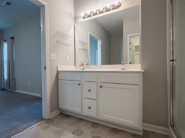 7712 NW 124 Street, Kansas City, MO 64163