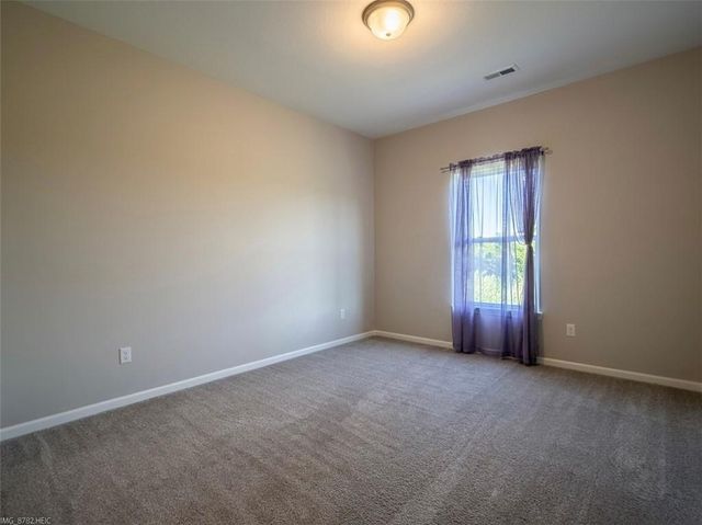 7712 NW 124 Street, Kansas City, MO 64163