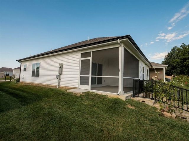 7712 NW 124 Street, Kansas City, MO 64163
