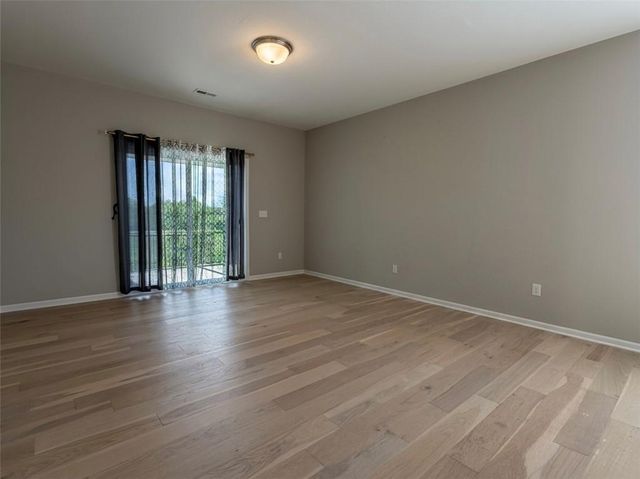 7712 NW 124 Street, Kansas City, MO 64163