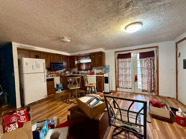 11830 N Acorn Drive, Syracuse, IN 46567