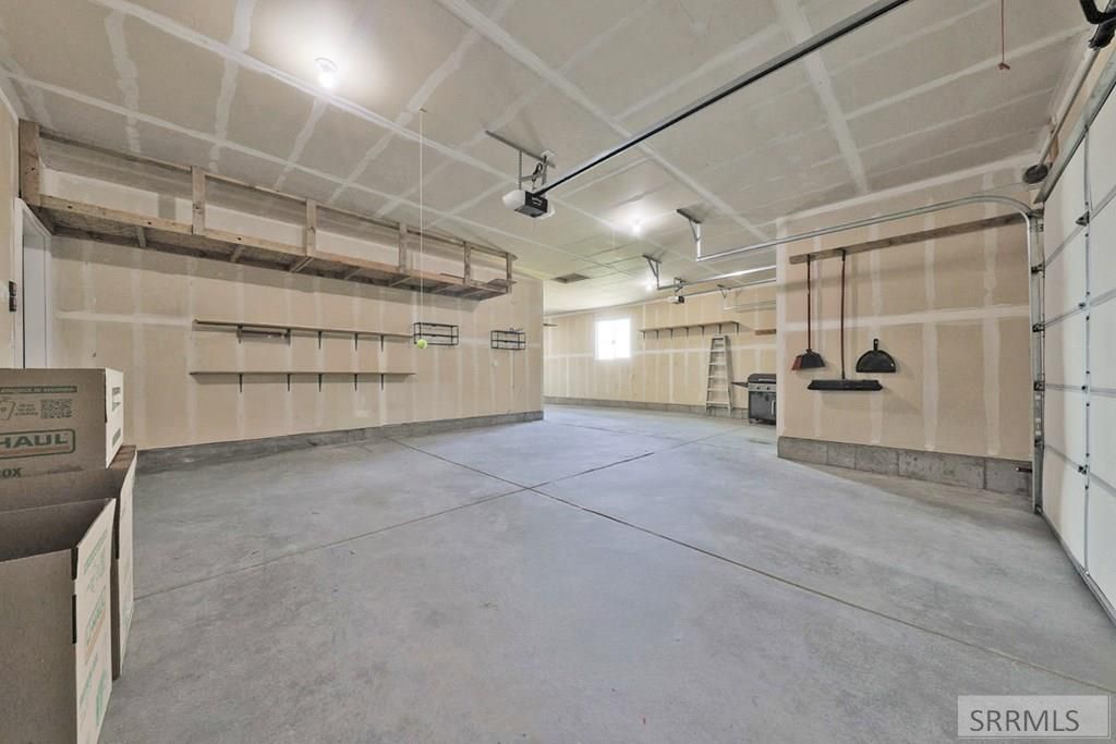 Image 39 of property listing at 6601 W 3800 S, Rexburg, ID 83440