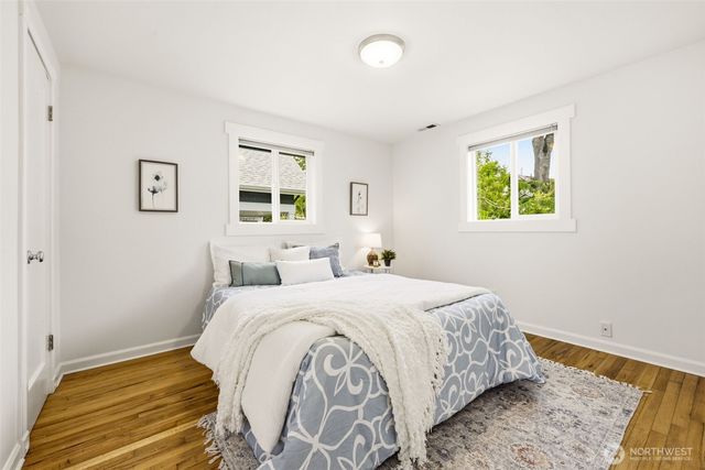 2722 NE Blakeley Street, Seattle, WA 98105
