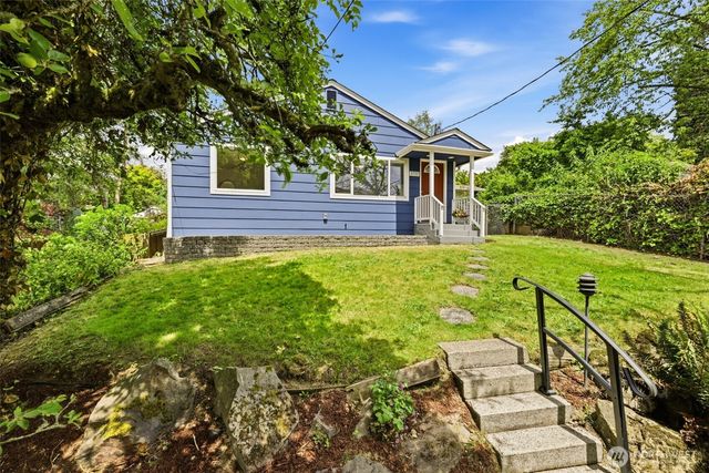 2722 NE Blakeley Street, Seattle, WA 98105
