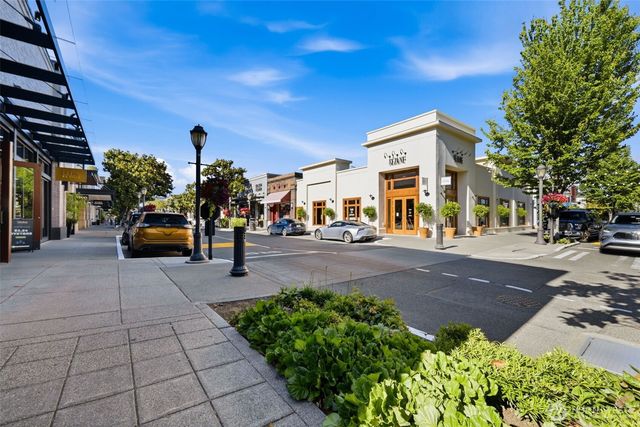 2722 NE Blakeley Street, Seattle, WA 98105