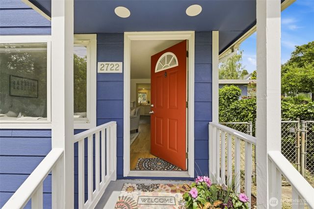 2722 NE Blakeley Street, Seattle, WA 98105