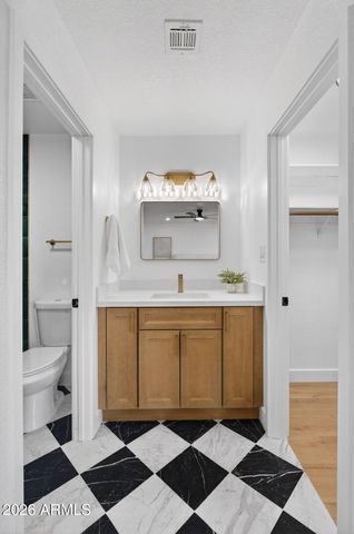 1327 W HIGHLAND Street, Chandler, AZ 85224