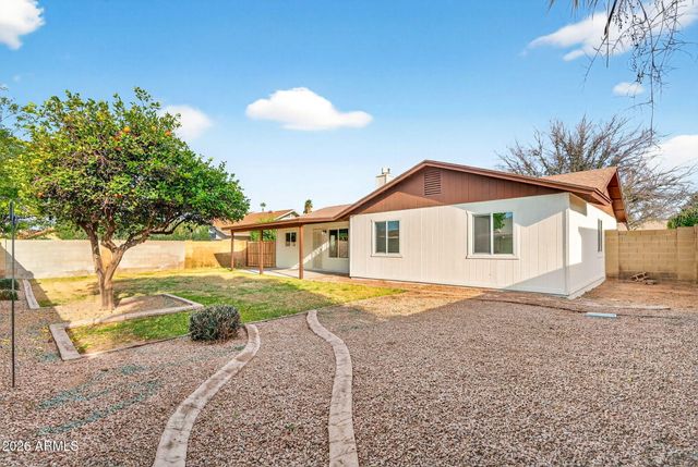 1327 W HIGHLAND Street, Chandler, AZ 85224