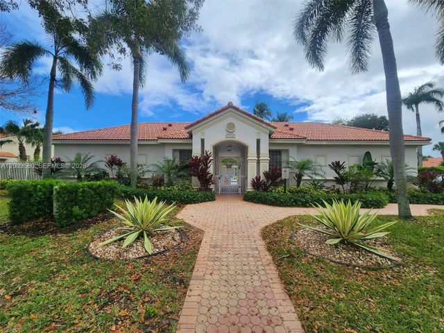 6053 Heliconia Rd, Delray Beach, FL 33484
