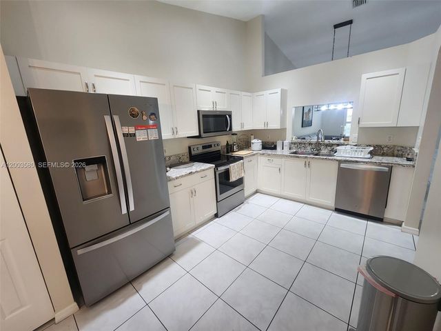 6053 Heliconia Rd, Delray Beach, FL 33484