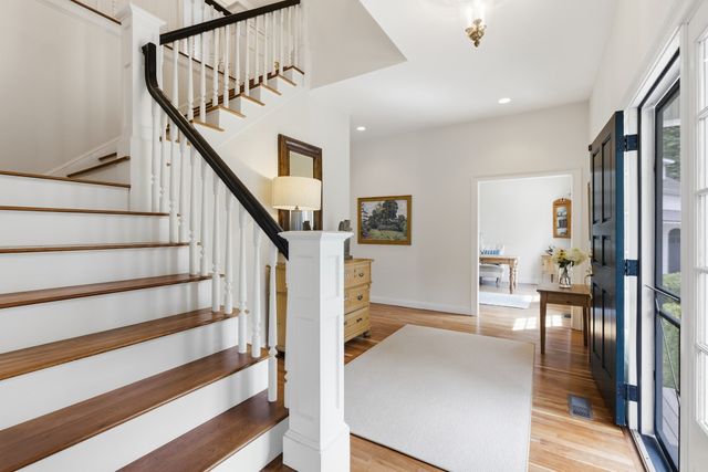 80 Lexington Rd, Lincoln, MA 01773