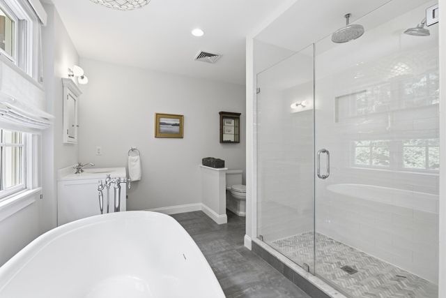 80 Lexington Rd, Lincoln, MA 01773