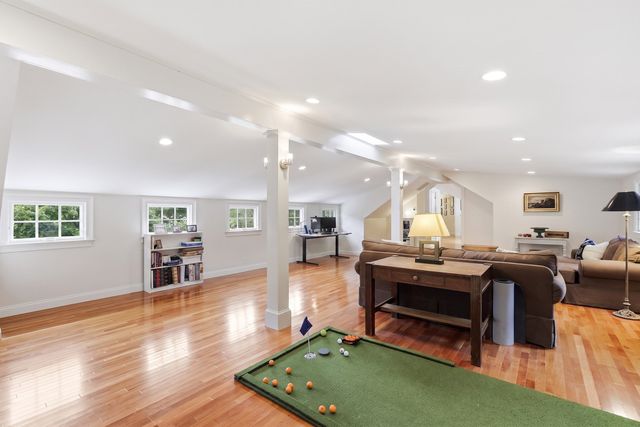 80 Lexington Rd, Lincoln, MA 01773