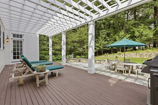 80 Lexington Rd, Lincoln, MA 01773