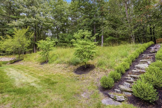 80 Lexington Rd, Lincoln, MA 01773