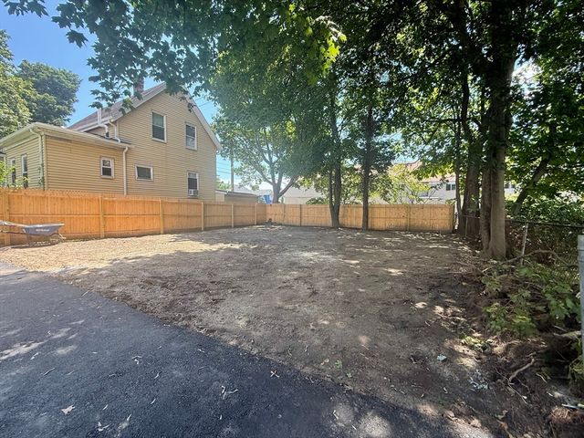 26 Belle Ave, Lynn, MA 01905