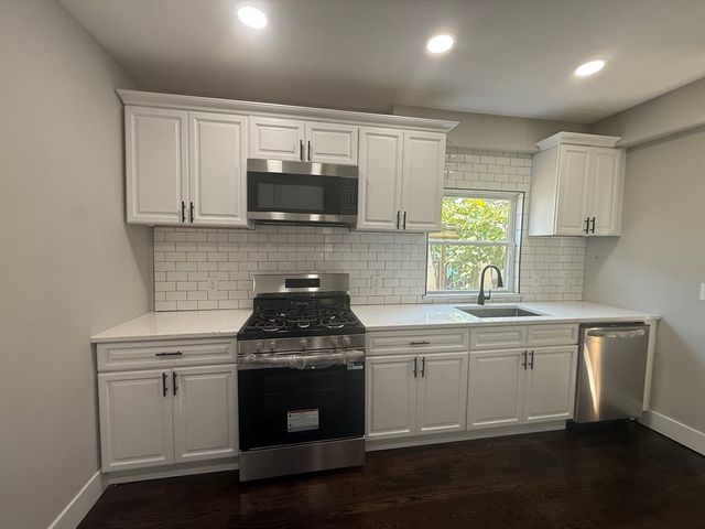 26 Belle Ave, Lynn, MA 01905