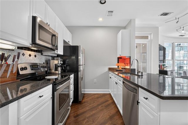 325 E Paces Ferry Road NE 1702, Atlanta, GA 30305
