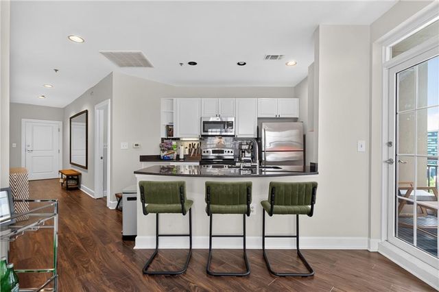 325 E Paces Ferry Road NE 1702, Atlanta, GA 30305
