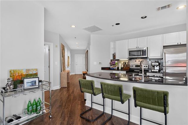 325 E Paces Ferry Road NE 1702, Atlanta, GA 30305