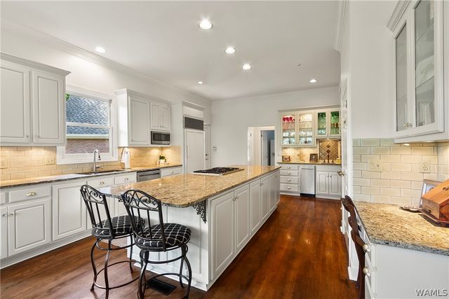 1821 Point Clear Rd, Tuscaloosa, AL 35406