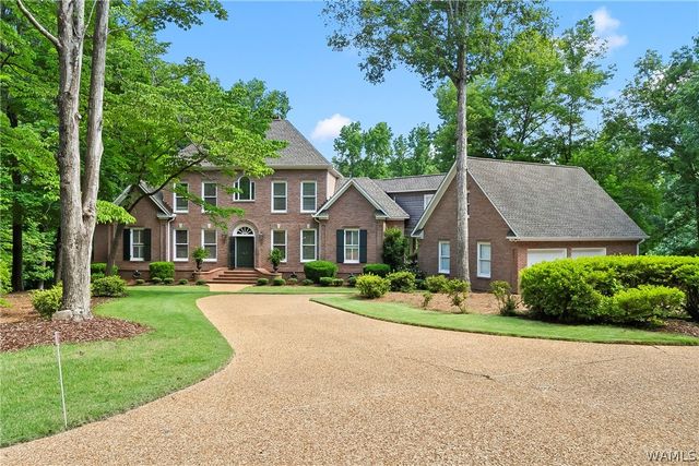 1821 Point Clear Rd, Tuscaloosa, AL 35406