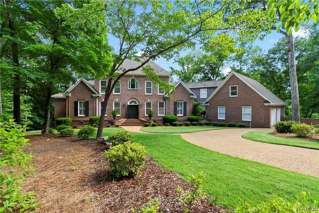 1821 Point Clear Rd, Tuscaloosa, AL 35406