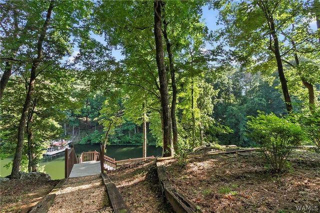1821 Point Clear Rd, Tuscaloosa, AL 35406