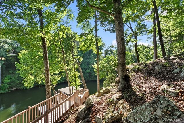 1821 Point Clear Rd, Tuscaloosa, AL 35406