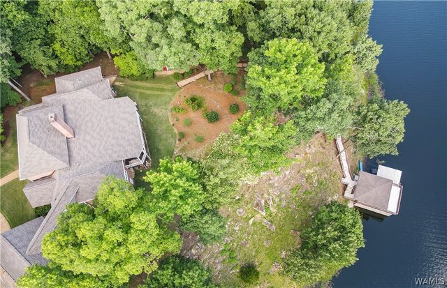 1821 Point Clear Rd, Tuscaloosa, AL 35406