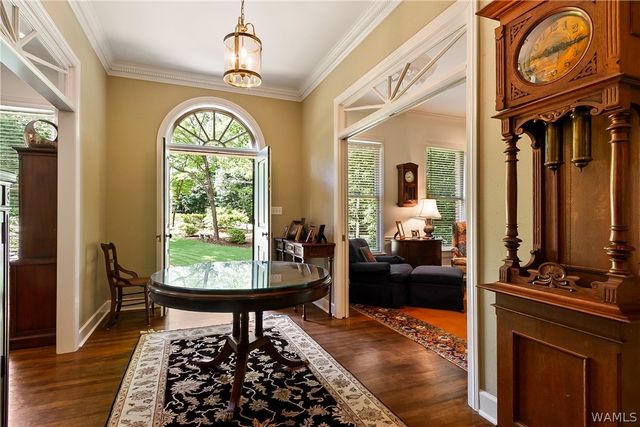 1821 Point Clear Rd, Tuscaloosa, AL 35406